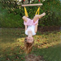 Playground Children’S Wooden Trapeze Swing Bar with Plastic Gym Rings Swing Set