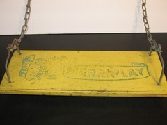 VINTAGE 1950’S MERRIPLAY ORIGINAL WOOD SWING WITH CHAIN LINKS – RARE