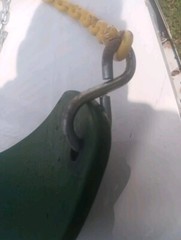 (04-0002) Deluxe Swing Belt-Green with Yellow Coated Chains-225 Weight Limit