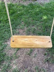Old Fashion Adult or Child Tree Swing 23.5″ x 7.5″ Wood Tree Swing with 10′ Rope