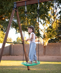 Adventure Skate Swing (Green) – 250 lb Capacity – New, Damaged Packaging