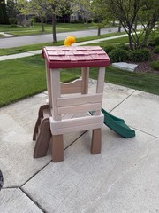 Step2 Naturally Playful Lookout Treehouse Toddler Climber with Slide