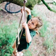 Bigjigs Toys Kids Rope Ladder (2.1m) with 6 Wooden Rungs – Sturdy Outdoor Toy