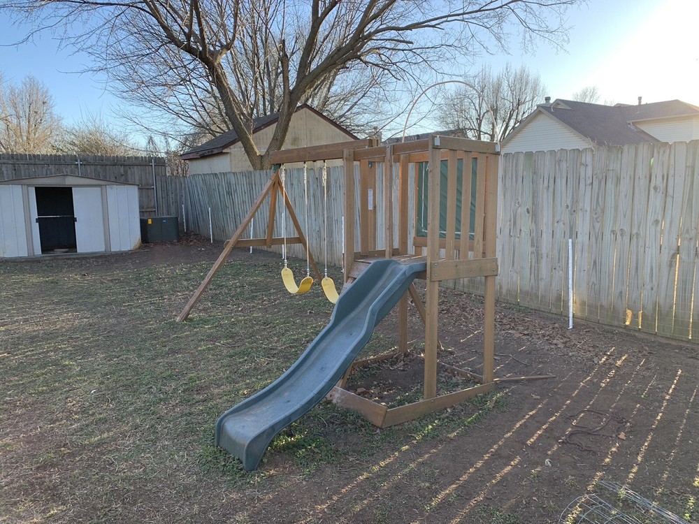 KidKraft Ainsley Wooden Outdoor Swing Set