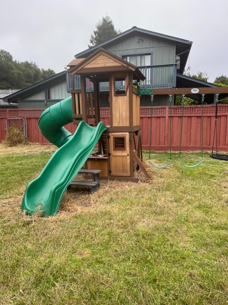 Backyard Discovery Buckley Hill Wooden Swing Set – 2001046