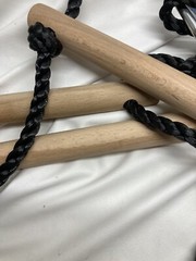 Rope Ladder – Kids Climbing Obstacle Wooden Swing Rope Ladder with 2 Hooks READ