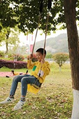 New PLAYBERG Outdoor Wooden Tree Swing with Hanging Ropes, QI003370