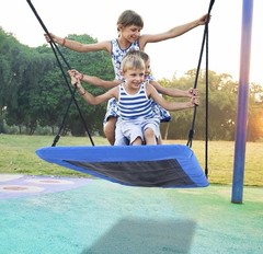 Tree Swing Heavy Duty 60″ Extra Large Rectangle 700lb Capacity Waterproof Family