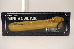 VINTAGE 80’S MINI EXECUTIVE BOWLING SET GAME TOY TAIWAN BOXED