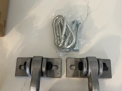 ABUSA 2 PACK METAL BRACKETS WITH YELLOW COATED CHAIN SWING NEW IN BOX