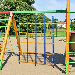 Outdoor Climbing Net for Kids – Portable Ninja Rope Ladder & Monkey Bars for Jun
