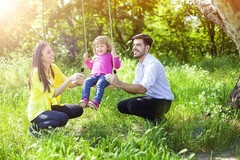 Heavy Duty Outdoor Swing – Ideal for Kids and Adults – Easy Tool-Free Install