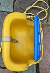 1983 Little Tikes Yellow Swing Toddler Child Outdoor Hanging Plastic Swingset