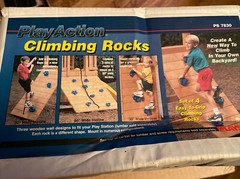 1 Box of play action climbing rocks (4)