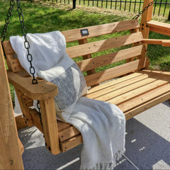 Backyard Discovery Outdoor Cedar Porch Swing Brown 100% Authentic New