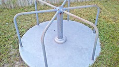 METAL MERRY GO ROUND – 5 FOOT – BALL BEARING – GREASE FITTING – PLAYGROUND