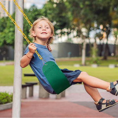 2 Pack Suitable For Kids And Adults Comes W/ Hooks & Chains Perfect For Backyard