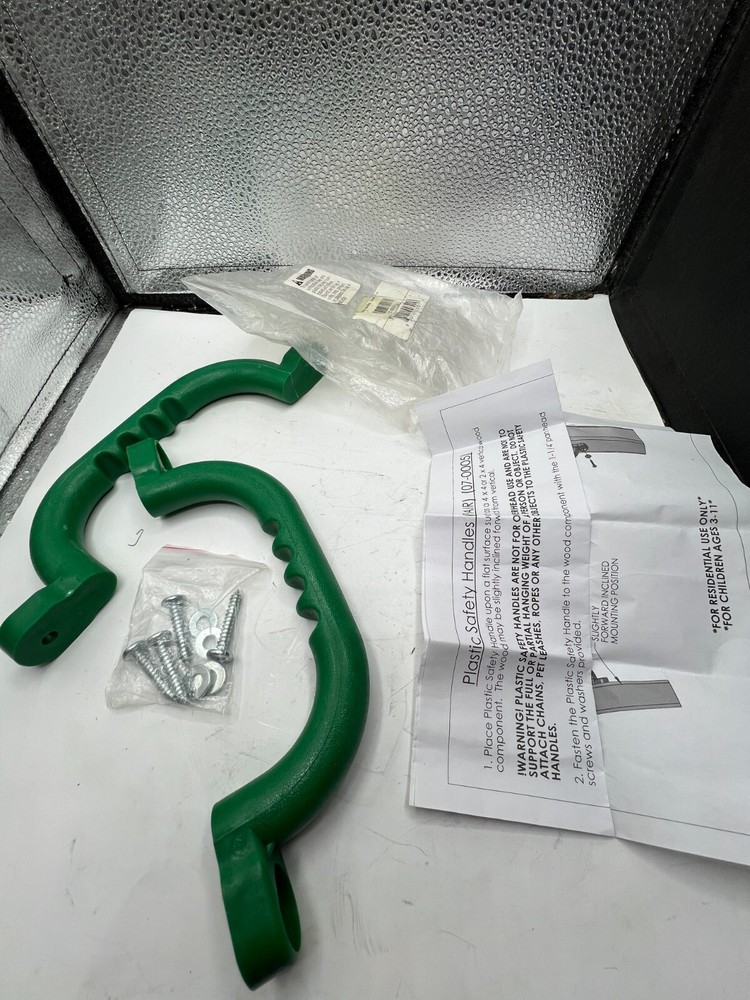 (1 pair) Gorilla Playsets Plastic Safety Handles 07-0005 Green