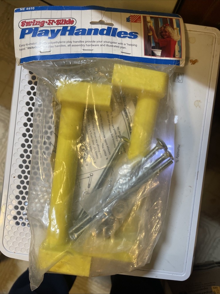 Play Handles NE4410 by Swing N Slide with Hardware and Instructions. NEW