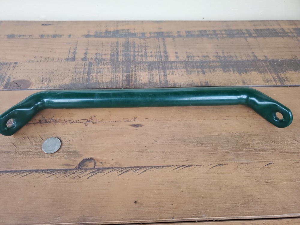 PlayStar PS7538 Commercial Grade Trapeze Bar, Green Looks Unused No Chains