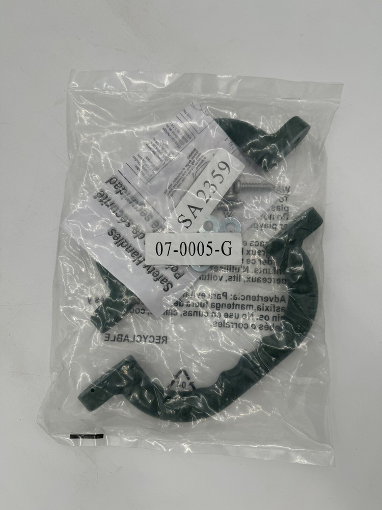Gorilla Playsets Plastic Safety Handles Green 2 Piece Set 07-0005-G w/ Hardware