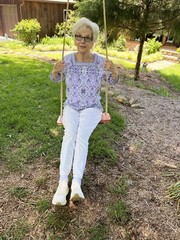 Old Fashion Adult or Child Tree Swing 23.5″ x 7.5″ Wood Tree Swing with 10′ Rope