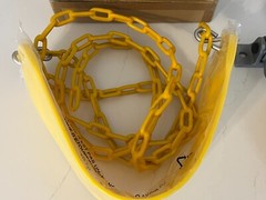 ABUSA 2 PACK METAL BRACKETS WITH YELLOW COATED CHAIN SWING NEW IN BOX